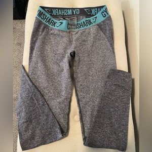 Gym shark leggings LARGE